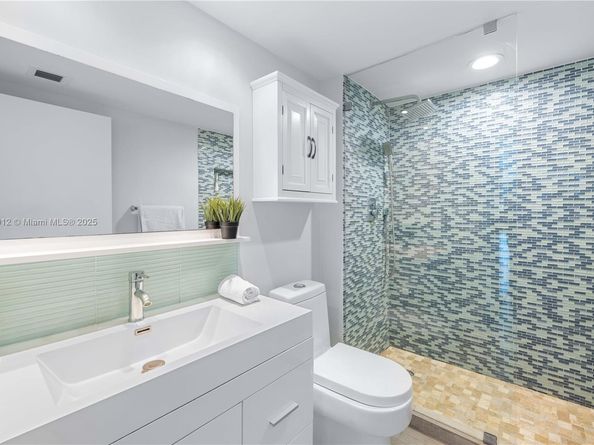 650 West Ave 2005, Miami Beach FL 33139