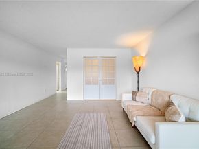 873 NE 195th St 107, Miami FL 33179