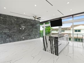 185 SW 130th Ave, Miami FL 33184