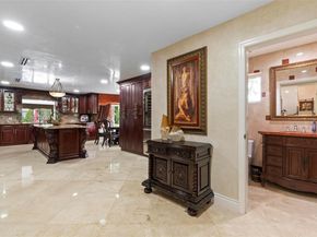 185 SW 130th Ave, Miami FL 33184