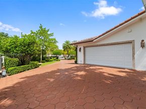 185 SW 130th Ave, Miami FL 33184