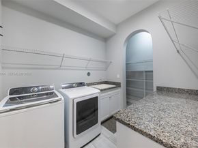 11475 E Watercrest Cir E, Parkland FL 33076