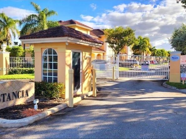 501 Talia Circle, Palm Springs FL 33461