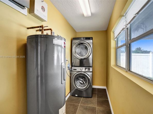 3350 Berkeley Blvd, Fort Lauderdale FL 33312