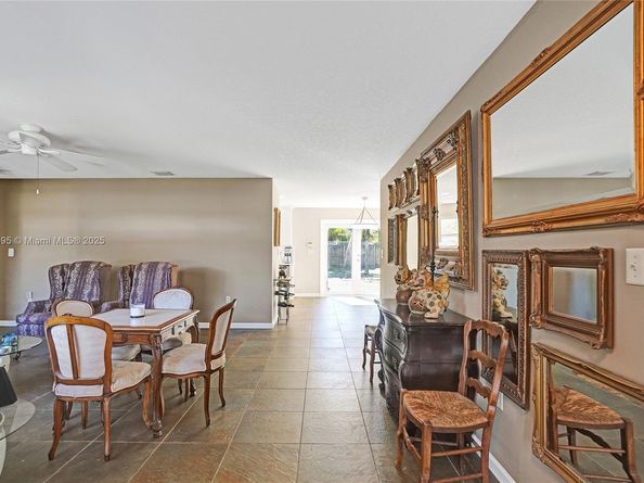 3350 Berkeley Blvd, Fort Lauderdale FL 33312