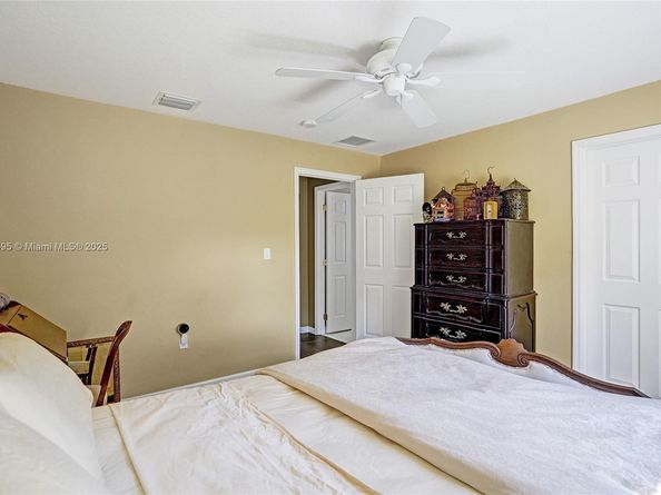 3350 Berkeley Blvd, Fort Lauderdale FL 33312