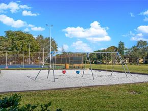 8134 SW 83rd St, Miami FL 33143