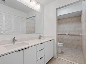 8134 SW 83rd St, Miami FL 33143