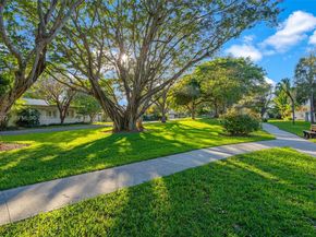 8134 SW 83rd St, Miami FL 33143