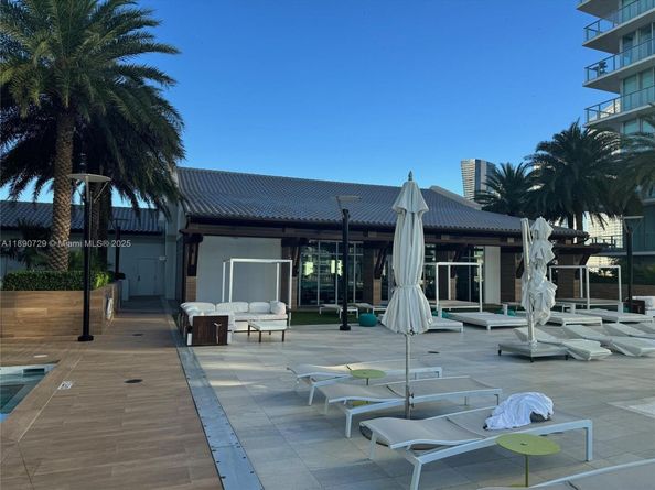 330 Sunny Isles Blvd 51003, Sunny Isles Beach FL 33160
