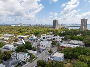 571 NE 67th St, Miami FL 33138