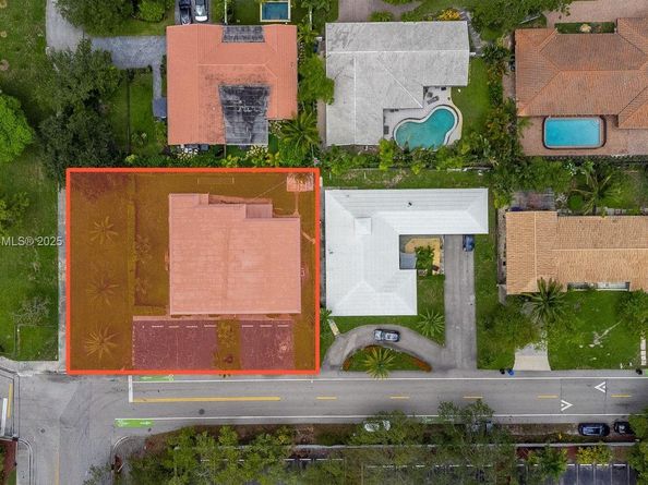 2601 NE 32nd St, Fort Lauderdale FL 33306