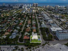 2601 NE 32nd St, Fort Lauderdale FL 33306