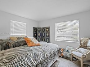 2601 NE 32nd St, Fort Lauderdale FL 33306