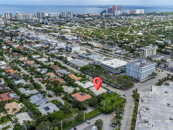 2601 NE 32nd St, Fort Lauderdale FL 33306