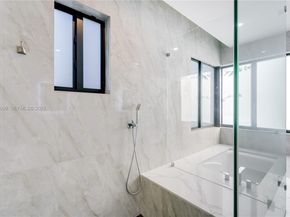 10398 SW 64th St, Miami FL 33173