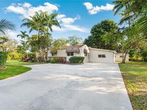 10398 SW 64th St, Miami FL 33173