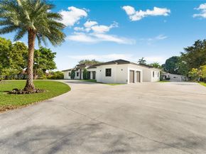 10398 SW 64th St, Miami FL 33173