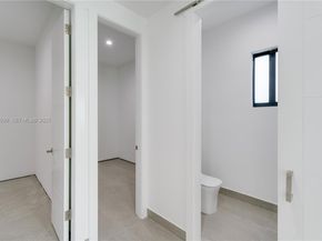 10398 SW 64th St, Miami FL 33173