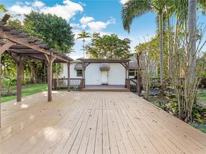 10398 SW 64th St, Miami FL 33173