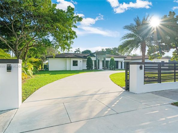 10398 SW 64th St, Miami FL 33173