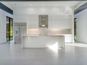 10398 SW 64th St, Miami FL 33173