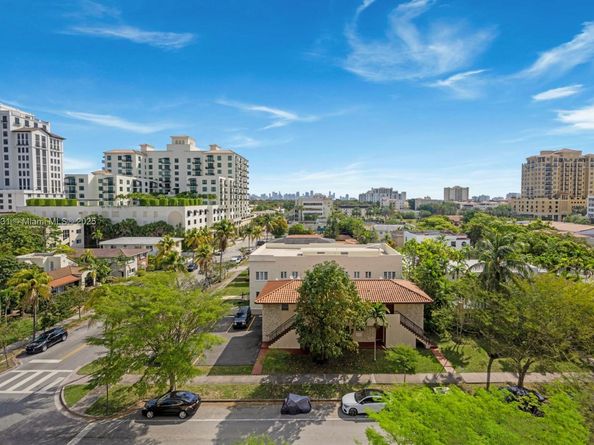 1400 Salzedo St 208, Coral Gables FL 33134
