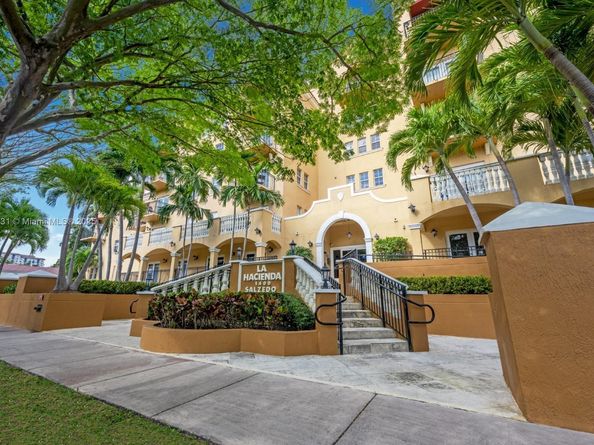 1400 Salzedo St 208, Coral Gables FL 33134