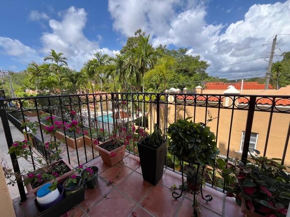 1400 Salzedo St 208, Coral Gables FL 33134
