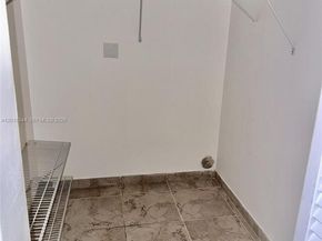 8933 SW 123rd Ct 108, Miami FL 33186