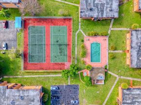 9459 SW 76th St R5, Miami FL 33173