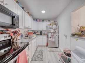 9459 SW 76th St R5, Miami FL 33173