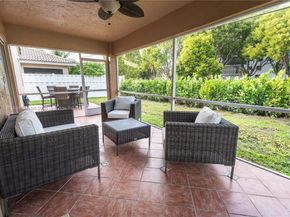 16061 La Costa Dr, Weston FL 33326