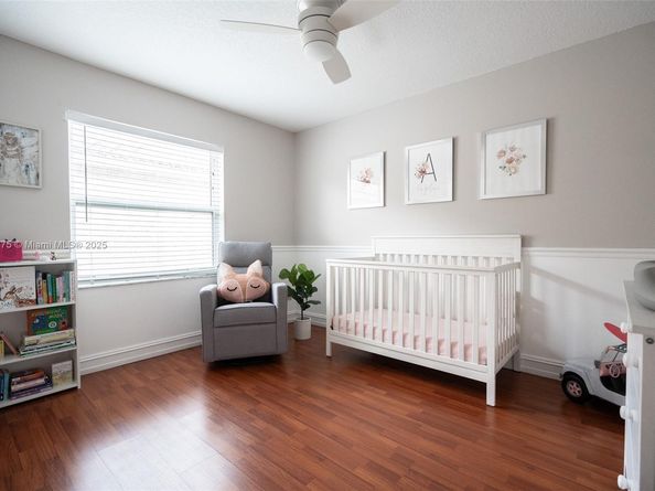 16061 La Costa Dr, Weston FL 33326