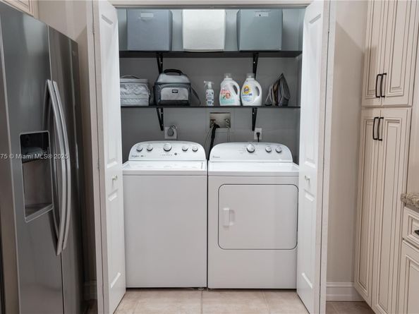 16061 La Costa Dr, Weston FL 33326