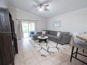 16061 La Costa Dr, Weston FL 33326
