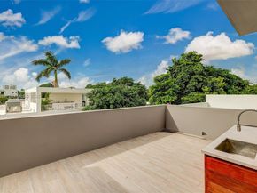 2980 Coconut Ave, Miami FL 33133