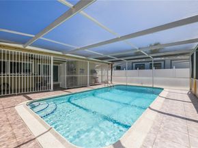 8801 NW 5th St, Pembroke Pines FL 33024