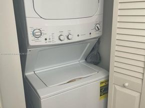 3610 Yacht Club Dr 215, Aventura FL 33180