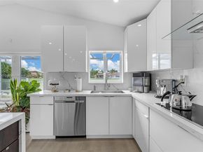 16300 SW 102nd St, Miami FL 33196