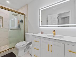 580 E 44th St, Hialeah FL 33013