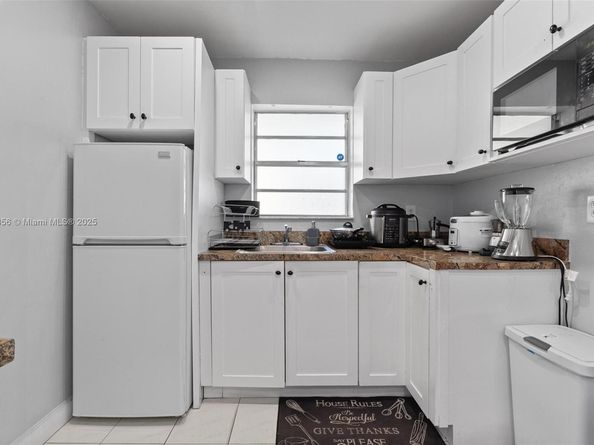 580 E 44th St, Hialeah FL 33013