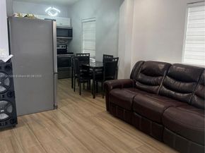 580 E 44th St, Hialeah FL 33013