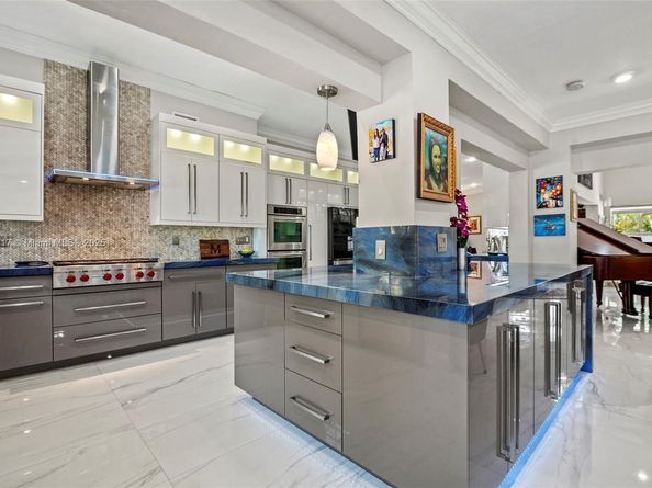 1841 NE 196th Ter, Miami FL 33179