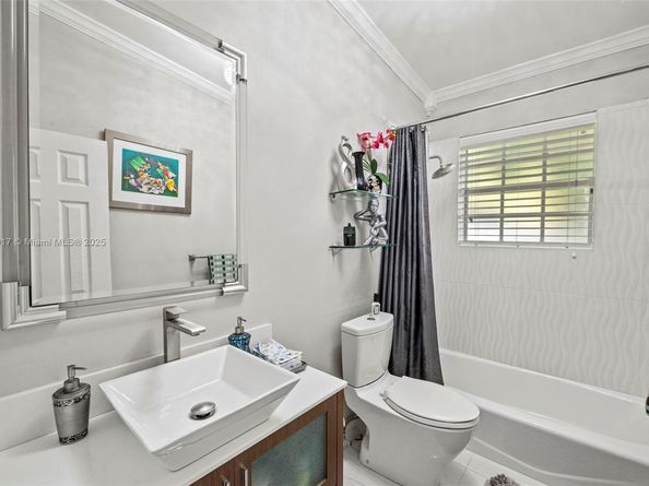 1841 NE 196th Ter, Miami FL 33179