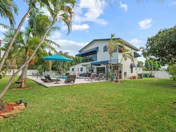 1841 NE 196th Ter, Miami FL 33179