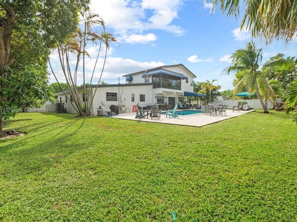 1841 NE 196th Ter, Miami FL 33179