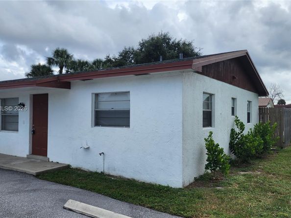 8690 Sunset Dr A, Palm Beach Gardens FL 33410