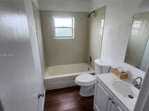 8690 Sunset Dr A, Palm Beach Gardens FL 33410