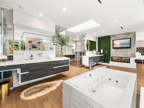 1319 Seminole Dr, Fort Lauderdale FL 33304